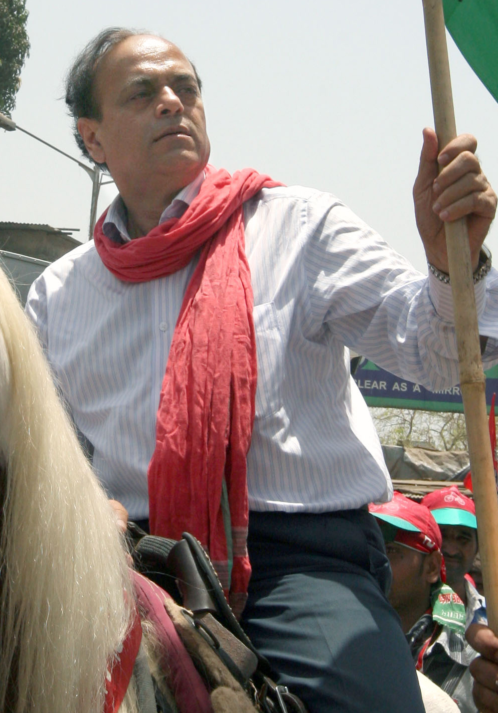 Frases de Abu Azmi | Frases de famosos