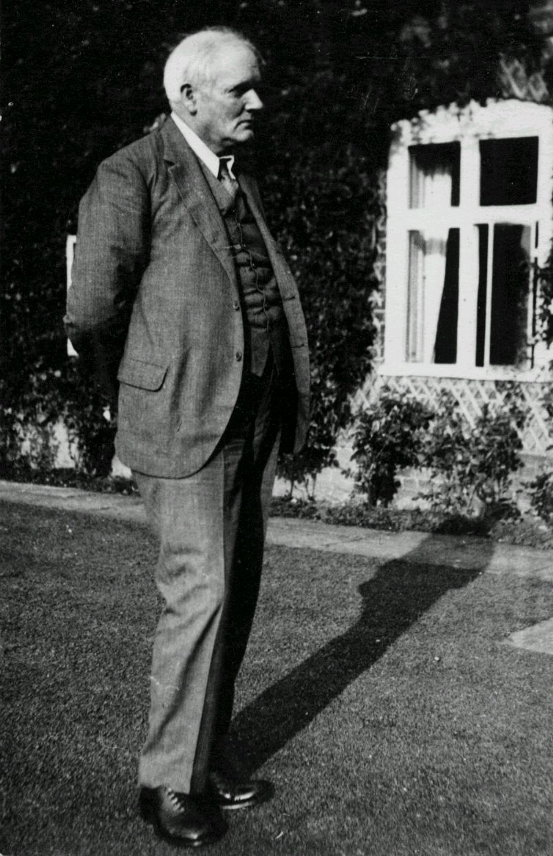 Donald Tovey Foto