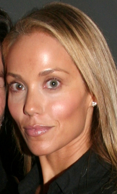 Elizabeth Berkley Foto