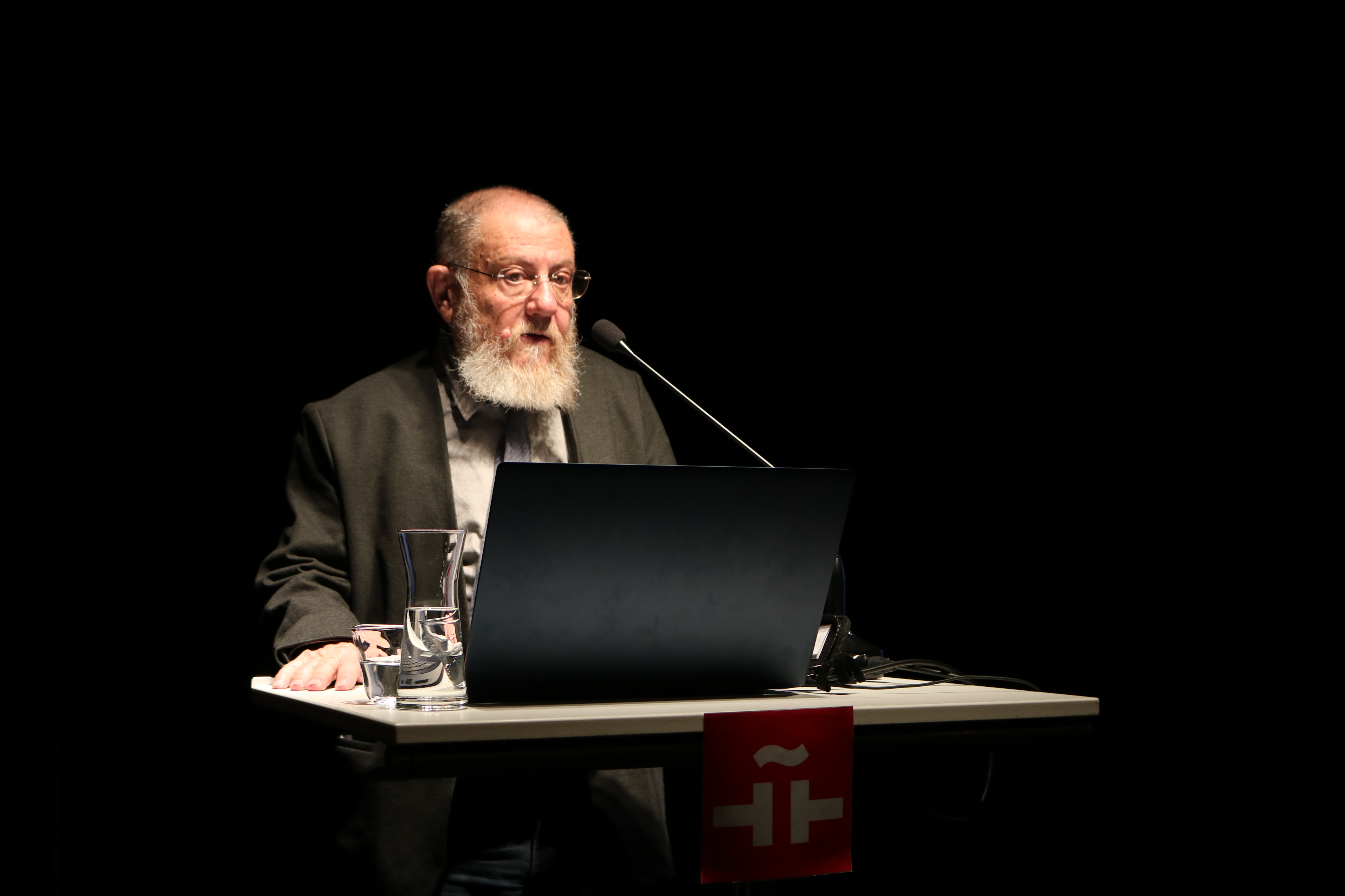 Guillermo Pérez Villalta Foto
