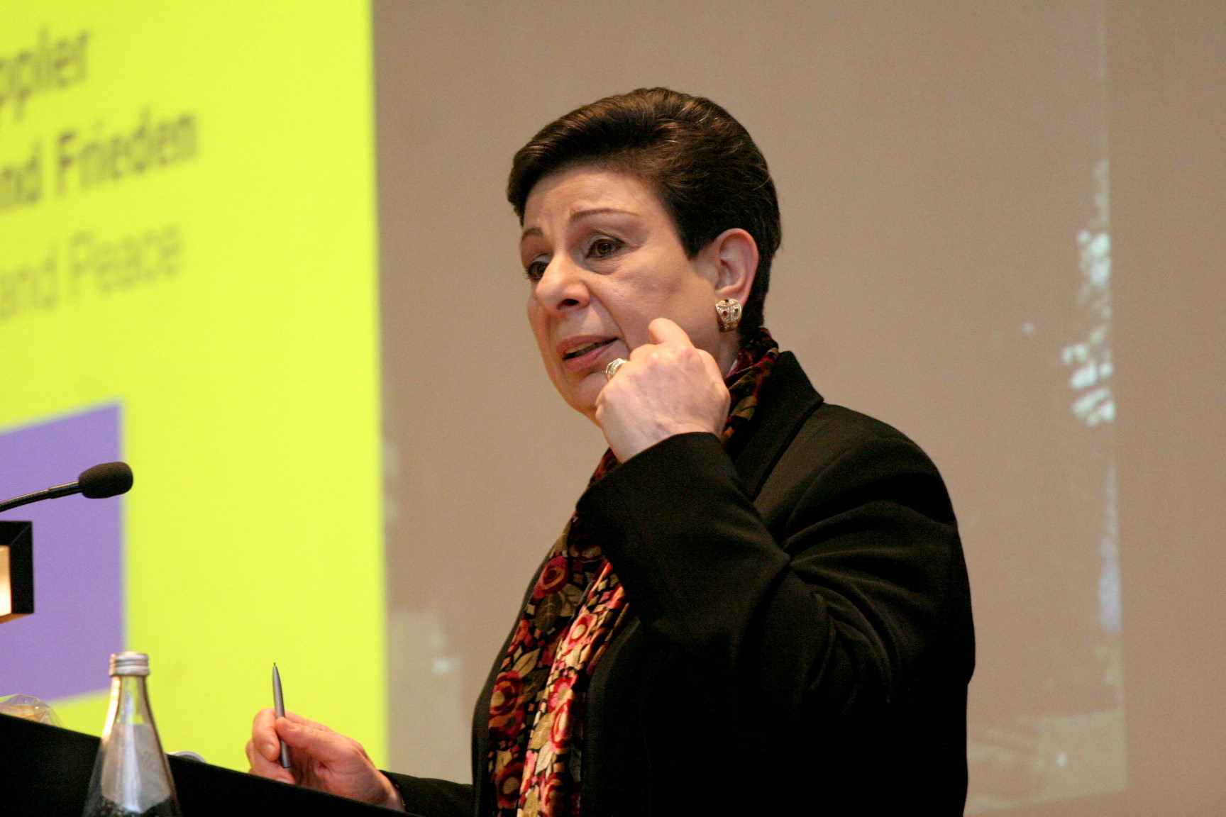 Hanan Ashrawi Foto