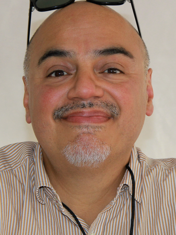 Héctor Tobar Foto