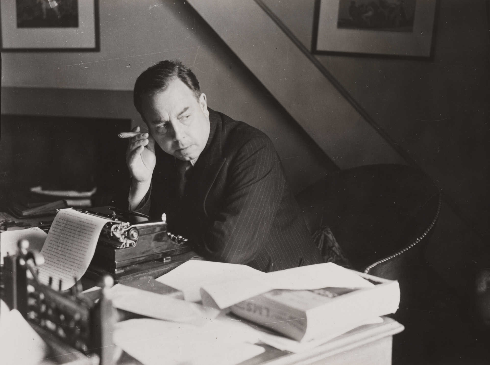 J.B. Priestley Foto