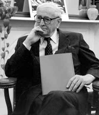 John W. Gardner Foto