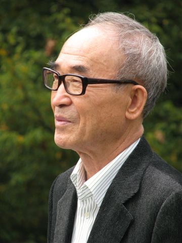 Ko Un Foto