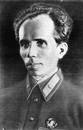 Nikolái Ostrovski Foto