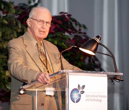Norman E. Borlaug Foto