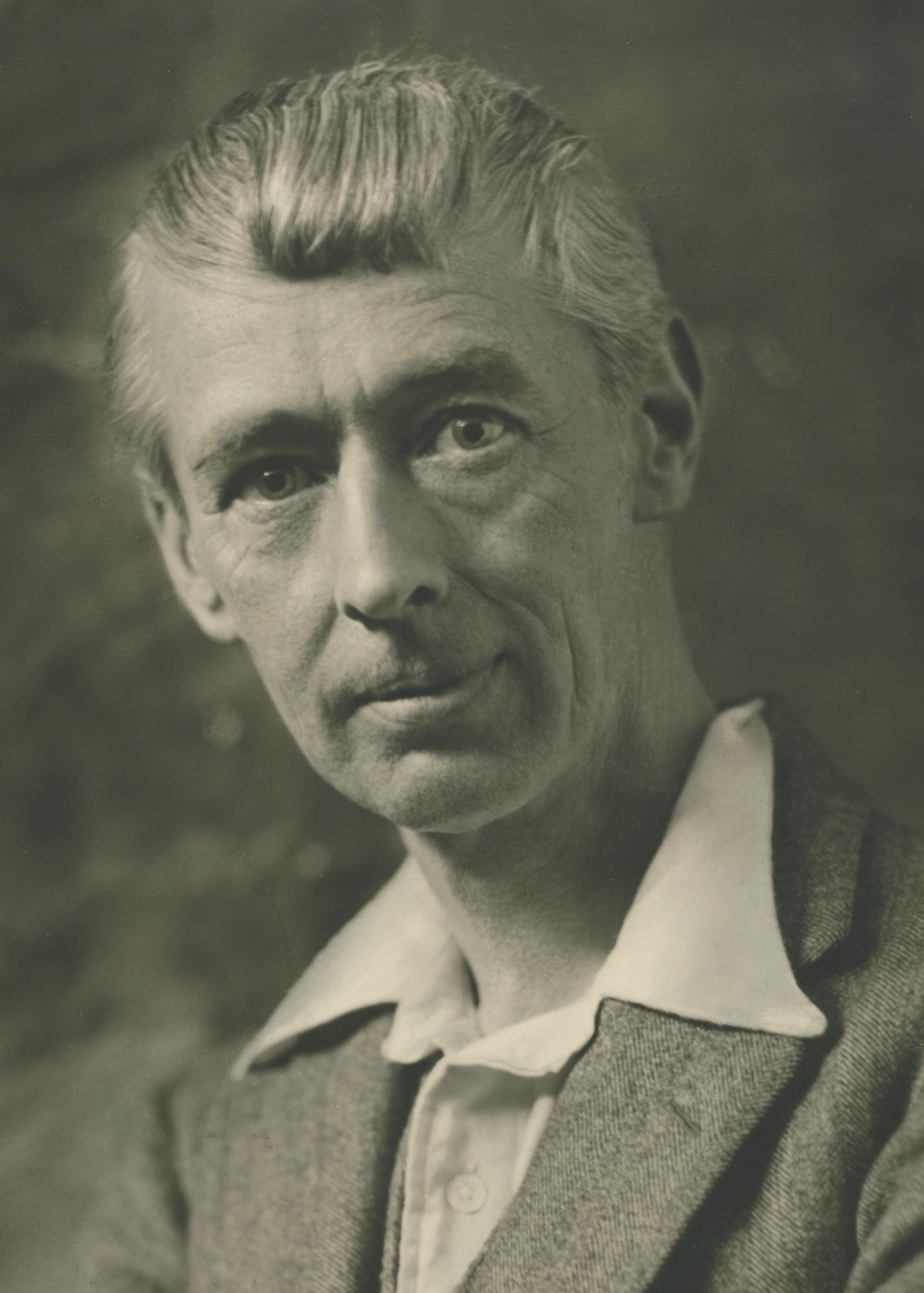 Norman Lindsay Foto