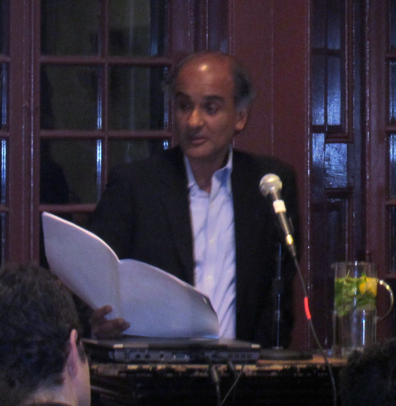 Pico Iyer Foto