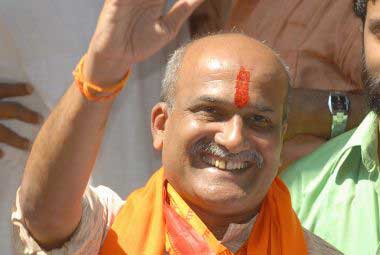 Pramod Muthalik Foto