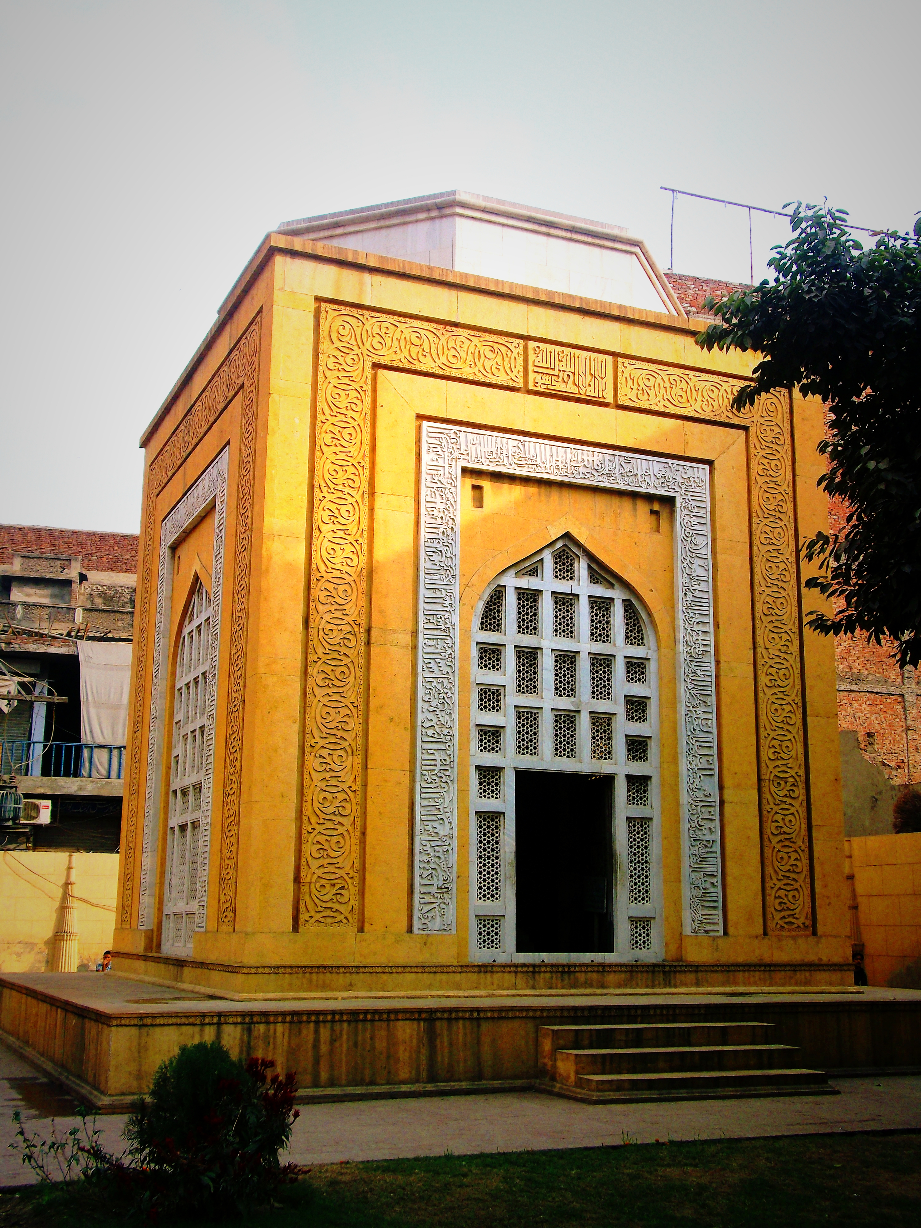 Qutb-ud-din Aibak Foto