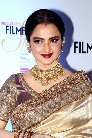 Rekha Foto