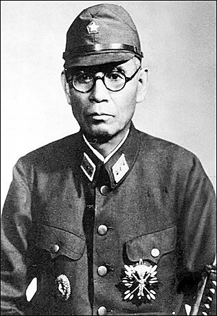Yasuji Okamura Foto