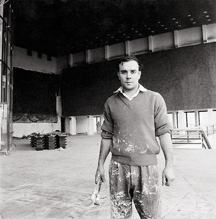 Yves Klein Foto